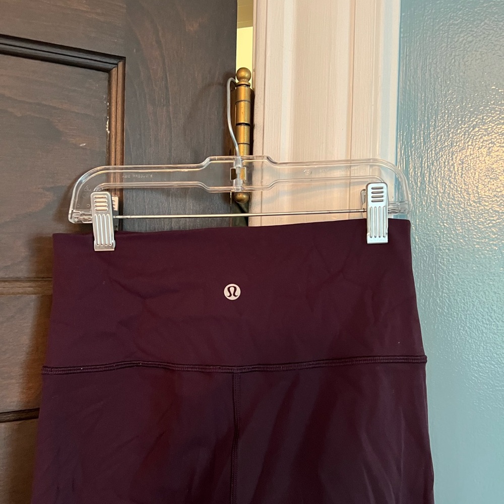 Maroon cropped lululemon leggings